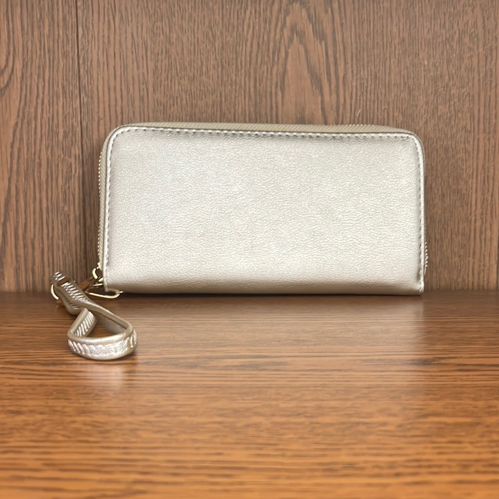 Metallic silver muti card wallets